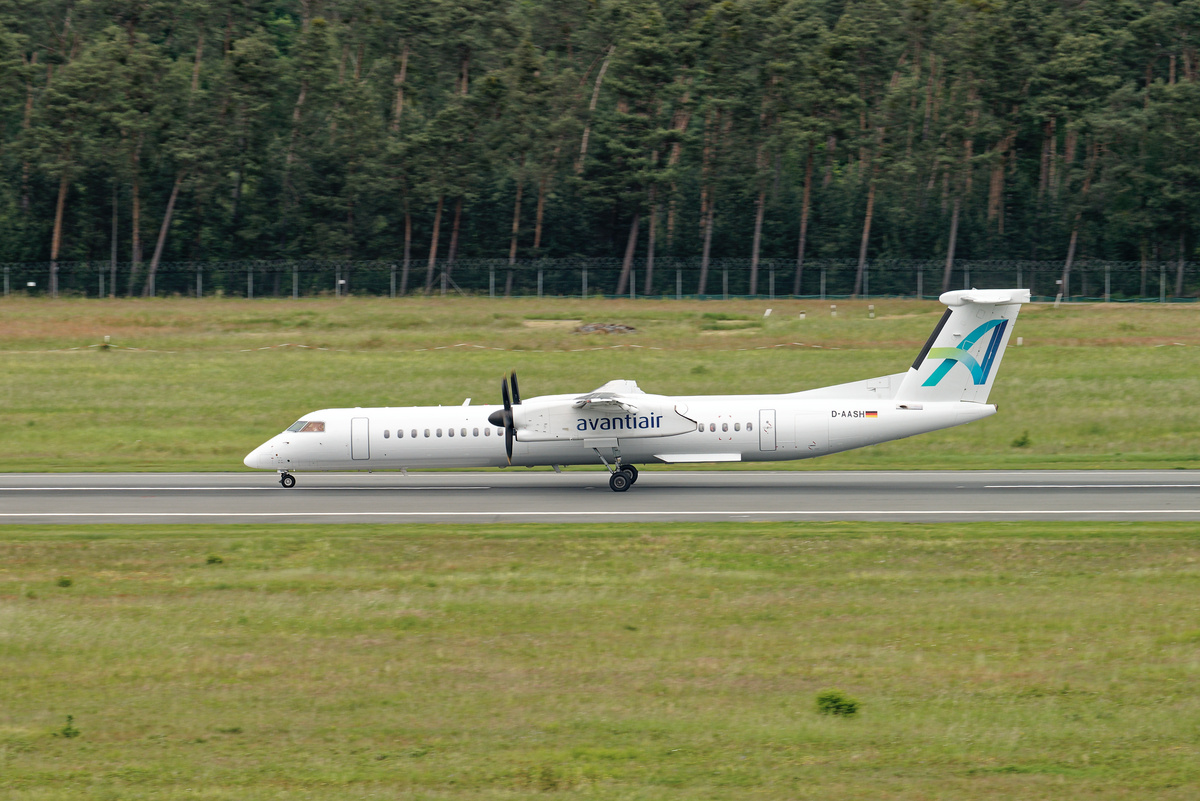 Bombardier DHC-8-400, Avanti Air