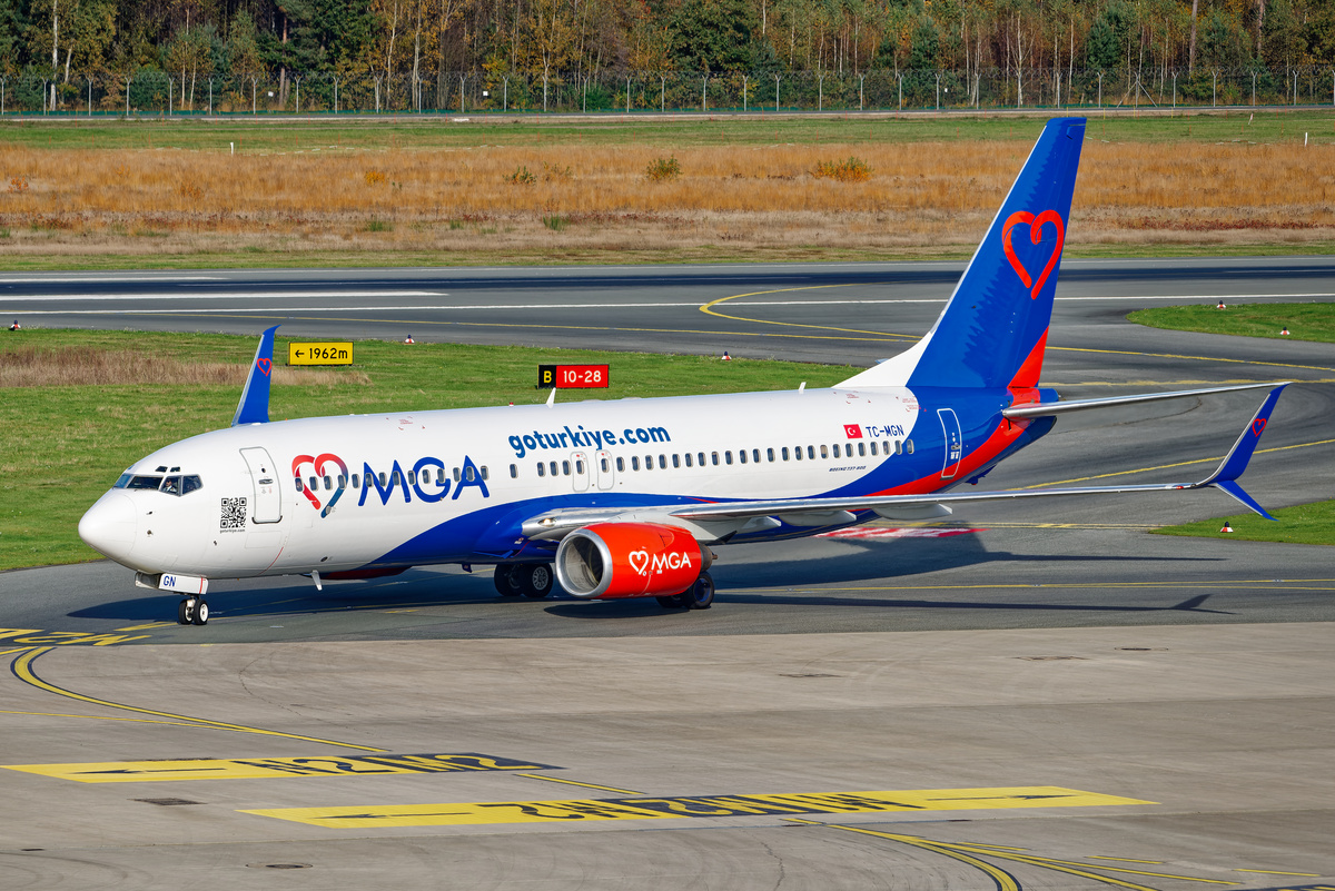 Boeing 737-800, Mavi Gök Airlines (MGA)