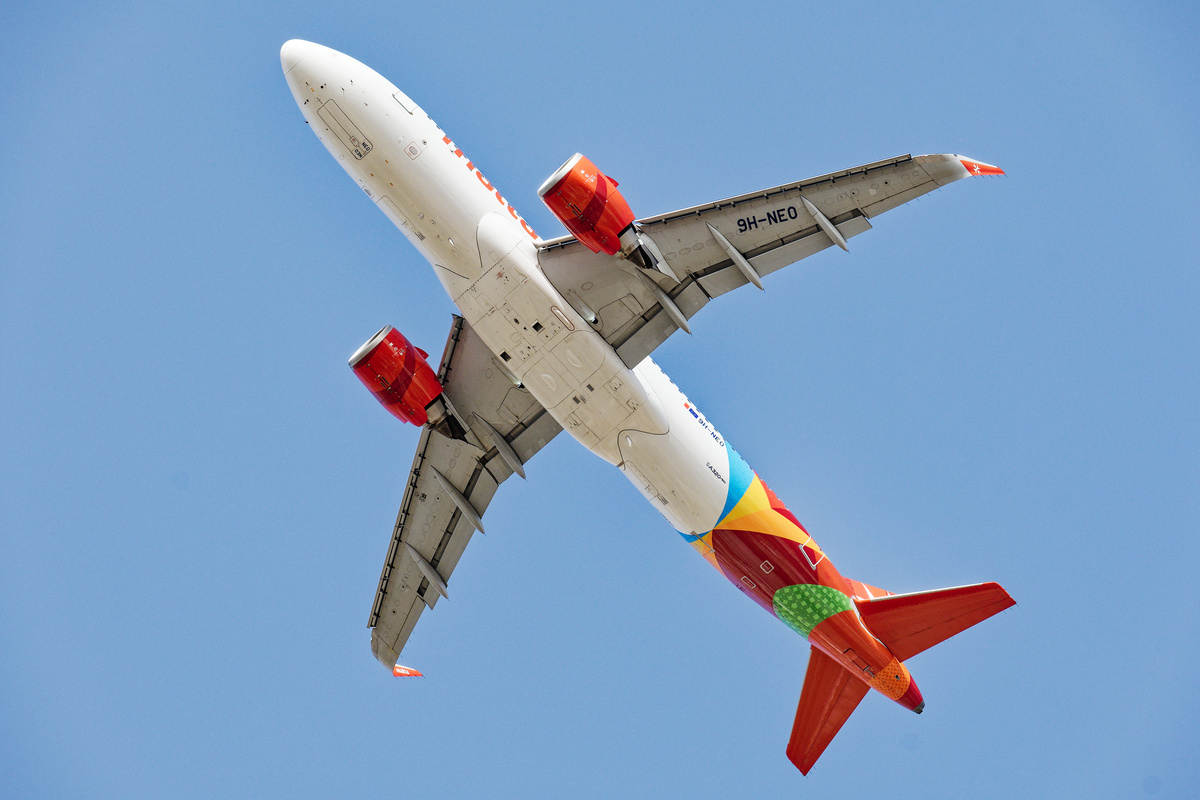 KM Malta Airlines Airbus A320neo departure